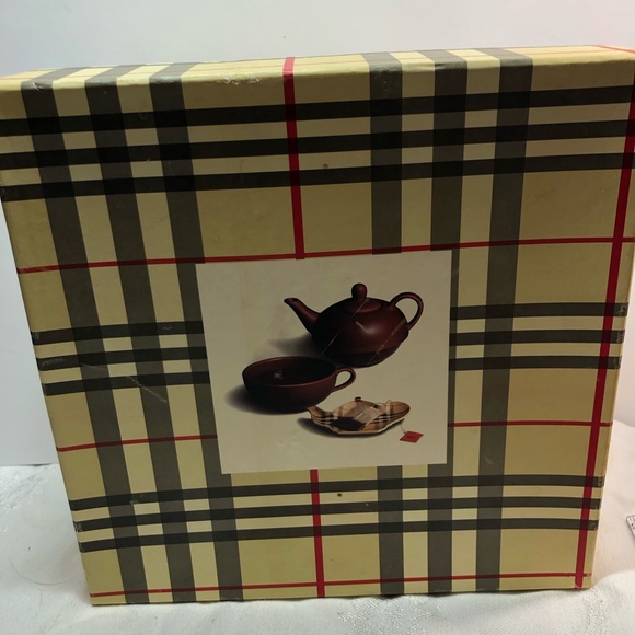 3 Piece Tea Set Plaid tea rest in box - Picture 13 of 13